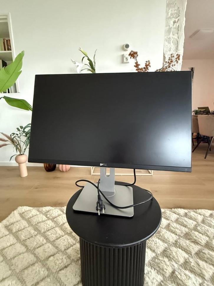 Dell UltraSharp U2717D – 27 inch QHD IPS Monitor, Computers en Software, Monitoren, Zo goed als nieuw, 60 Hz of minder, DisplayPort