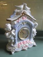 Porseleinen Klokje met Engelen & Duifjes Pasteltinten, Ophalen of Verzenden, Wekker of Tafelklok