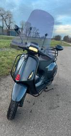 Vespa Sprint Full Option uit mei 2025 incl garantie, Ophalen, Maximaal 45 km/u, Vespa S, Zo goed als nieuw