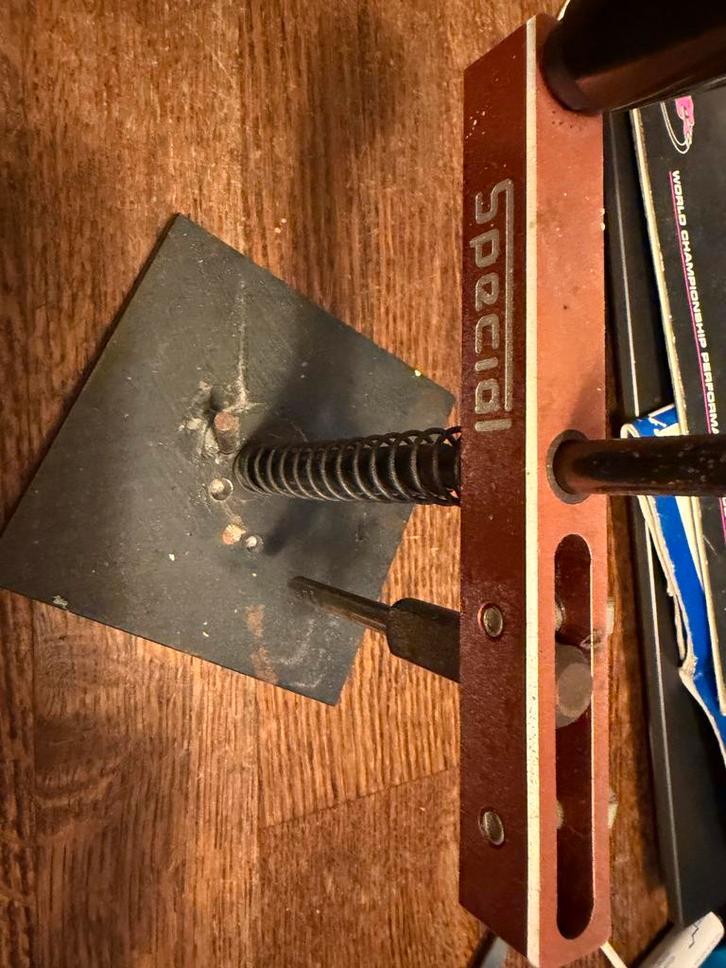 Serpent hudy stockar banden plak machine nu 19,95 inkl post, Hobby en Vrije tijd, Modelbouw | Radiografisch | Auto's, Zo goed als nieuw