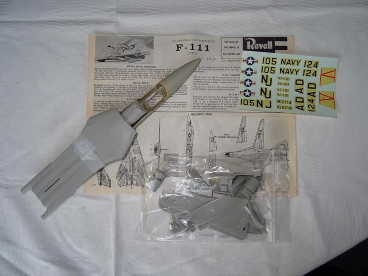 F-111 General Dynamics - Revell vliegtuig schaalmodel 1:72, Hobby en Vrije tijd, Modelbouw | Vliegtuigen en Helikopters, 1:72 tot 1:144
