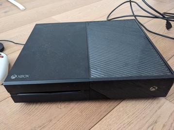 Xbox One + accesoires  beschikbaar voor biedingen