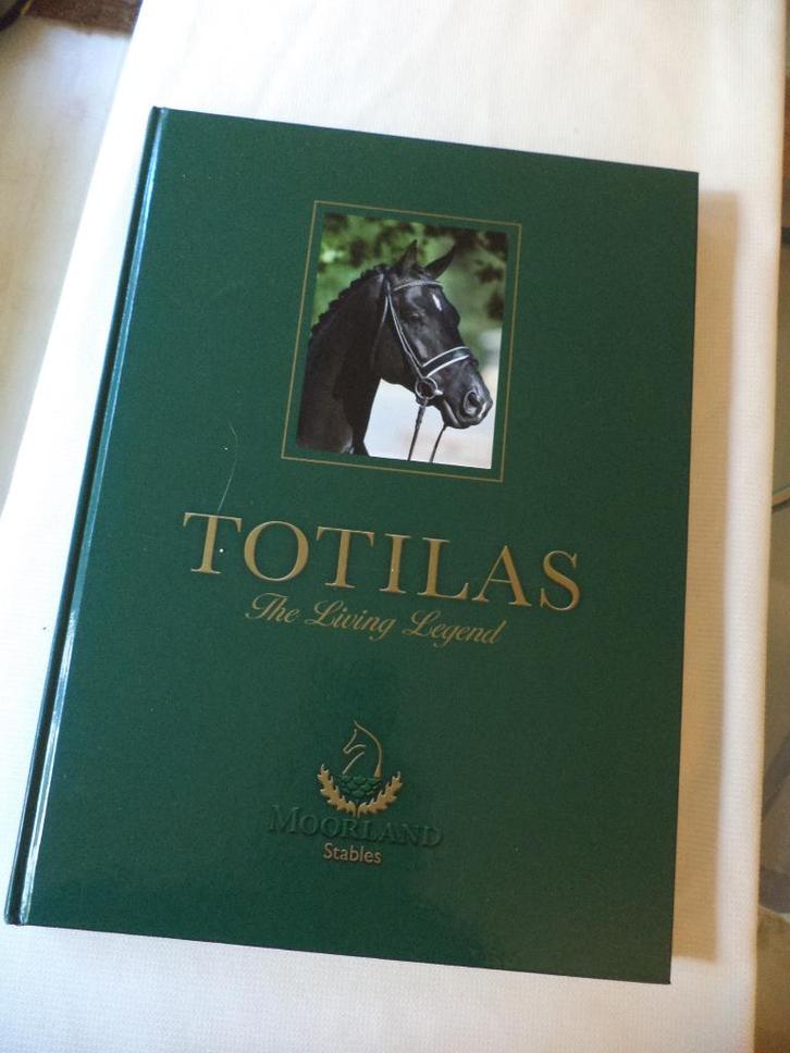 TOTILAS, The Living Legend, als nieuw nederlandstalig, paard, Boeken, Dieren en Huisdieren, Zo goed als nieuw, Paarden of Pony's