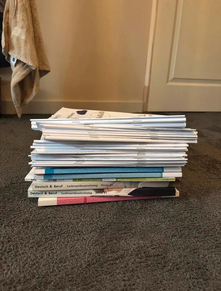 Boeken en readers International Aviation Services Deltion, Boeken, Studieboeken en Cursussen, Gelezen, MBO, Beta, Ophalen of Verzenden