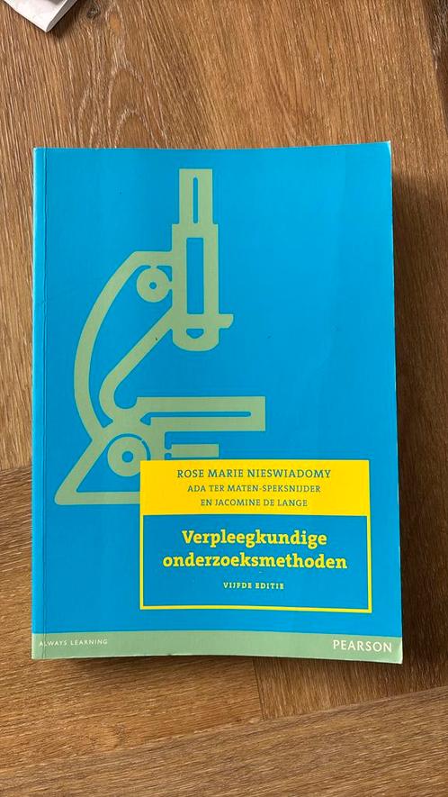 R.M. Nieswiadomy - Verpleegkundige onderzoeksmethoden, Boeken, Schoolboeken, Zo goed als nieuw, Nederlands, Overige niveaus, Ophalen