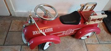 Hook en ladder Fire chief loopauto  beschikbaar voor biedingen