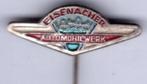 Eisenmacher automobilwerk rood op zilverkl speldje( B_010 ), Verzamelen, Speldjes, Pins en Buttons, Verzenden, Nieuw, Transport