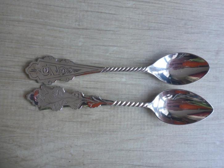2 verzilverde lepeltjes Biedermeier stijl, getordeerde steel, Antiek en Kunst, Antiek | Bestek, Ophalen of Verzenden