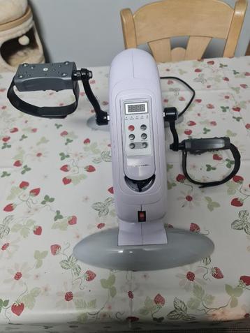 stoelfiets met draad afstaand bediening beschikbaar voor biedingen