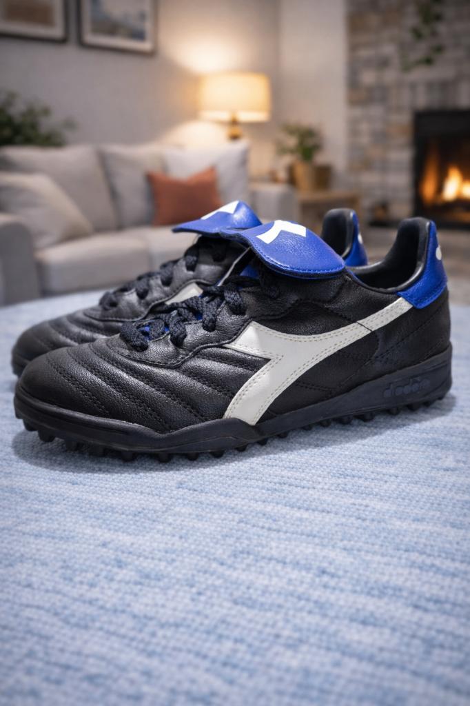 Diadora voetbalschoenen – Kinderen, Sport en Fitness, Voetbal, Nieuw, Schoenen, Maat XS of kleiner, Ophalen of Verzenden