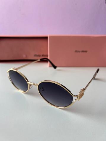 Miu Miu sunglasses beschikbaar voor biedingen
