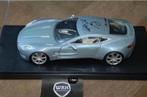 1:18 Aston martin One-77 handtekening in showcase WRH, Hobby en Vrije tijd, Modelauto's | 1:18, Overige merken, Zo goed als nieuw