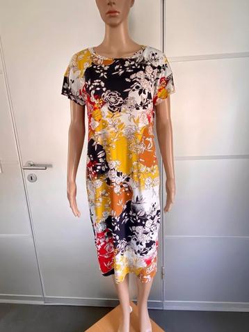 J361 & Co maat M=38/40 jurk jurkje rood/geel/zwart/wit/beige beschikbaar voor biedingen