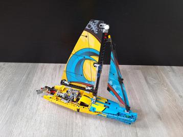 Lego Technic 42074 Racejacht beschikbaar voor biedingen