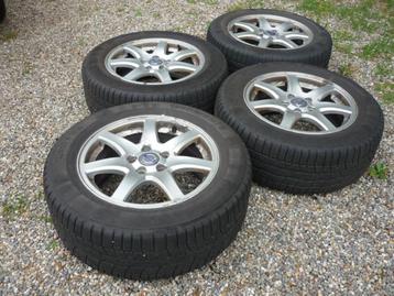 Winterbanden op velg Volvo Continental 225/55 16 6mm profiel beschikbaar voor biedingen