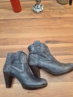 Lazamani 39., Ophalen of Verzenden, Zo goed als nieuw, Zwart