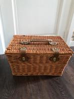 Nieuwe rieten picknickmand met bestek & servies, Ophalen of Verzenden, Nieuw