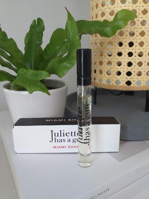 5 ML Juliette has a gun Miami Shake Eau de Parfum voor 12,50, Sieraden, Tassen en Uiterlijk, Uiterlijk | Parfum, Nieuw, Ophalen of Verzenden