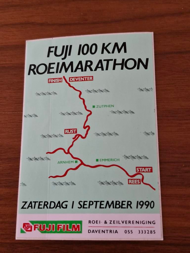 5396 Fuji 100 km Roeimarathon sticker 1990, Verzamelen, Stickers, Ophalen of Verzenden