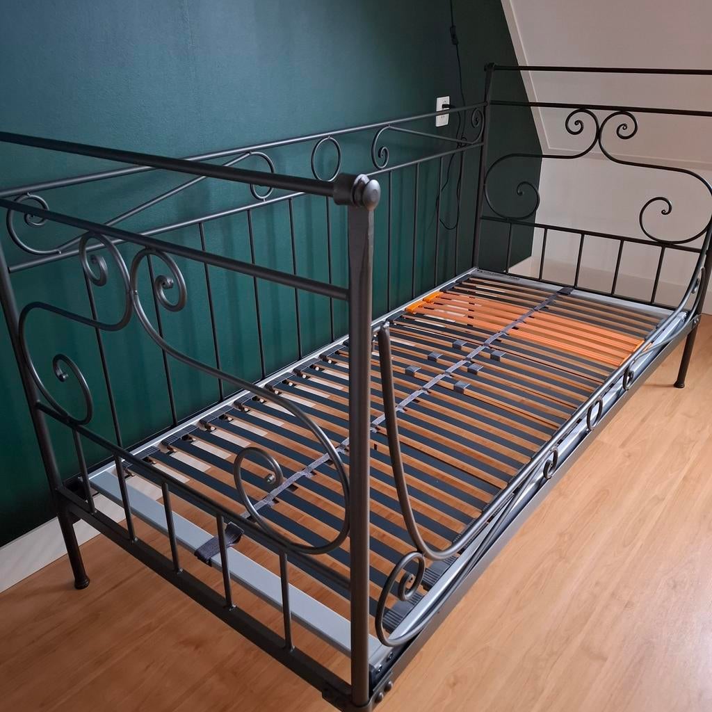 Spijlenbed, zgan 200x90 cm 116 hoog, Ophalen, 90 cm, Eenpersoons, Zo goed als nieuw