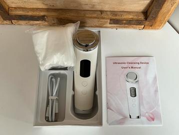 Gezichtreingings apparaat beschikbaar voor biedingen