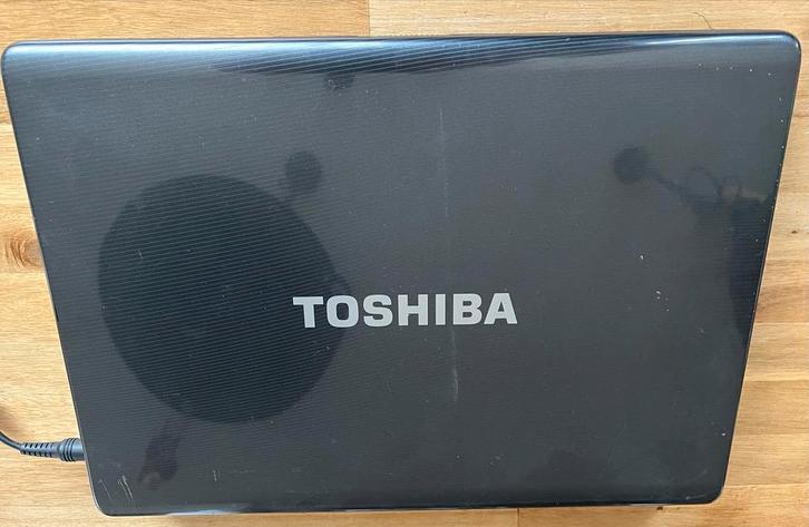 Toshiba Satellite L300 - Windows 7 Pro, Computers en Software, Windows Laptops, Gebruikt, 15 inch, HDD, Minder dan 2 Ghz, Minder dan 4 GB