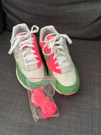 Saucony sneakers, Ophalen of Verzenden, Nieuw, Schoenen