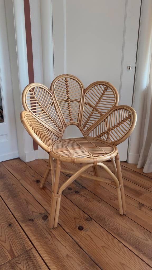 Mooie Rotan Bloem Stoel in zeer goede staat, Antiek en Kunst, Antiek | Meubels | Stoelen en Banken, Ophalen