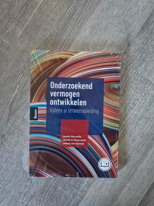 Onderzoekend vermogen ontwikkelen tijdens je lerarenopleidin, Boeken, Wetenschap, Zo goed als nieuw, Ophalen of Verzenden