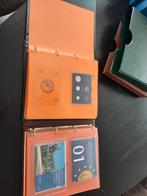 2 albums met hoes fdc muntset nederland 1976/2001, Postzegels en Munten, Munten | Nederland, Ophalen of Verzenden, Koningin Beatrix