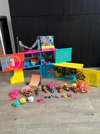 L.O.L. Surprise Clubhouse inclusief meubels en poppetjes, Ophalen of Verzenden, Zo goed als nieuw, Poppenhuis