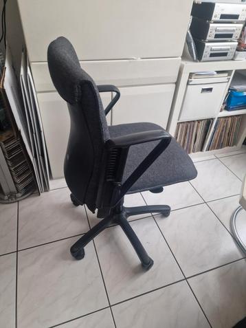 Comfortabele bureaustoel - zwart/Grijs beschikbaar voor biedingen