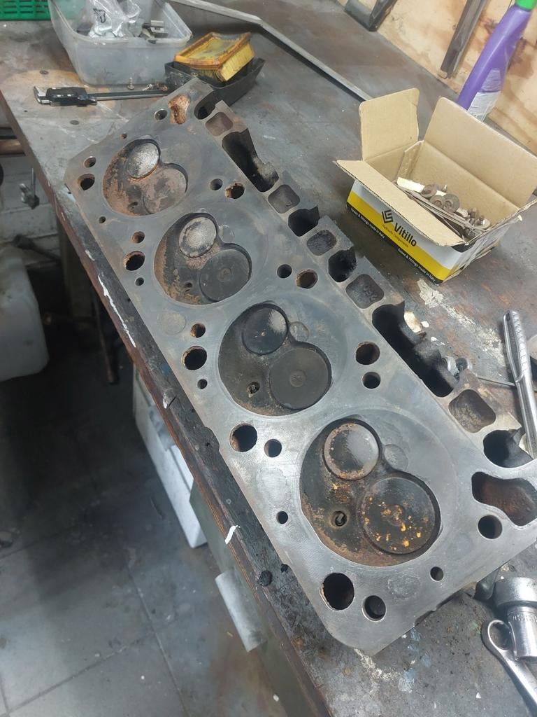 Cilinderkoppen en intakemanifold cadillac 472, Ophalen, Cadillac
