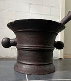 Antieke gietijzer vijzel 21 kilo 21 cm. hoog, 30 cm doorsnee, Ophalen