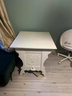 GRATIS Charmant brocant wit tafeltje, Ophalen, Minder dan 50 cm, Gebruikt, 50 tot 100 cm