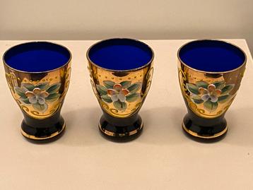 Japanse kobaltblauwe glaasjes beschikbaar voor biedingen