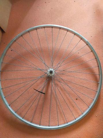 Voorwiel racefiets 28 inch beschikbaar voor biedingen