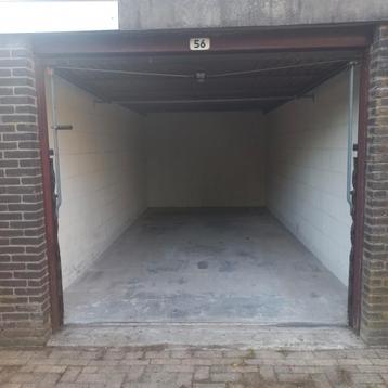TE HUUR GARAGEBOX KLOOSPLANTSOEN 68 RIDDERKERK.  beschikbaar voor biedingen
