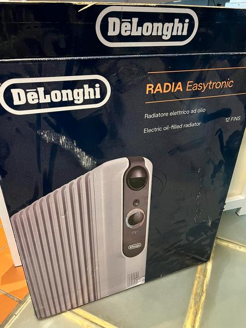 DeLonghi TRRSE1225 Radia Easytronic 2500W Olie verwarming, Doe-het-zelf en Verbouw, Verwarming en Radiatoren, Nieuw, Radiator