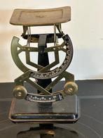 Bilateral weegschaal voor poststukken ed emaille schaalverd, Ophalen