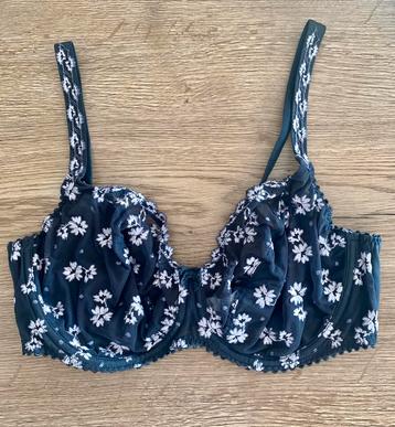 Prima donna 85D grijs wit borduur kant gratis bbh slip beschikbaar voor biedingen