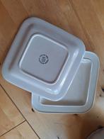 2 Vintage "KERRY" Ironstone Celtic plates , roomwit, Huis en Inrichting, Keuken | Servies, Gebruikt, Verzenden, Schaal of Schalen