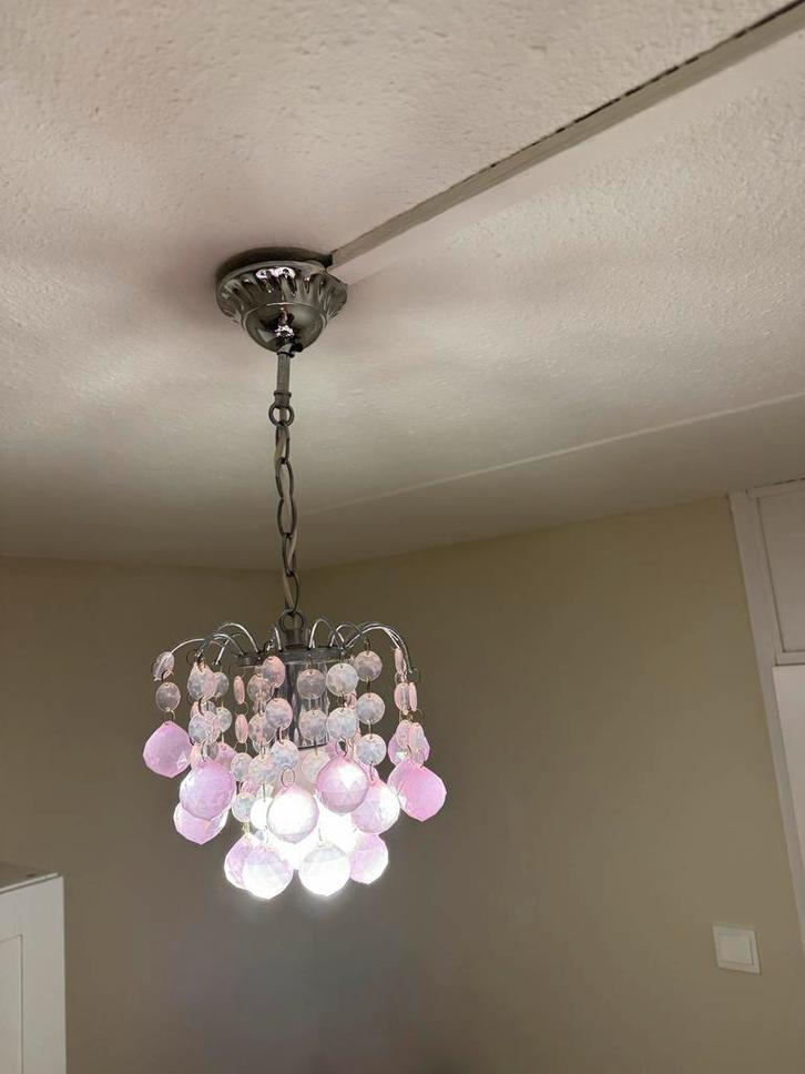 Leuke Roze Hanglamp, Huis en Inrichting, Lampen | Kroonluchters, Gebruikt, Kunststof, Ophalen of Verzenden