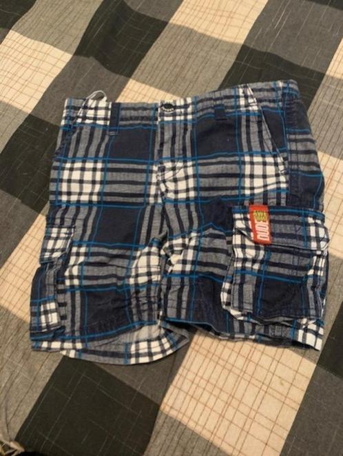 Meerkleurige korte broekje van Frendz. Maat 80, Kinderen en Baby's, Babykleding | Maat 80, Zo goed als nieuw, Jongetje, Broekje
