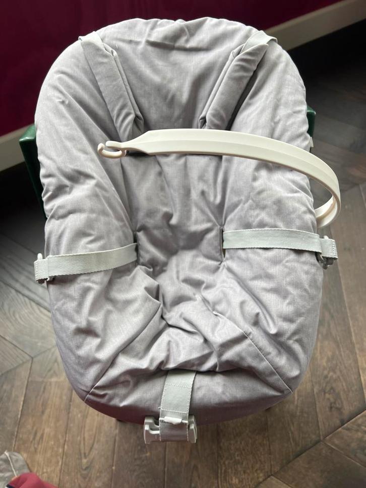 Stokke Tripp Trapp Newborn Set incl extra hoes, Kinderen en Baby's, Kinderstoelen, Zo goed als nieuw, Meegroeistoel, Gordel(s)