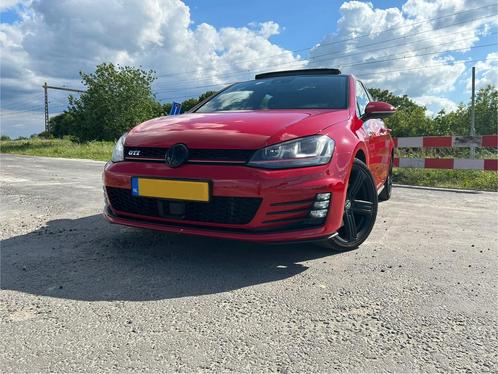 Vw Golf 2.0 GTI 220PK 2eEig|18inch Cadiz velgen|Tornado Red, Auto's, Volkswagen, Particulier, Golf, Benzine, B, Hatchback, Handgeschakeld