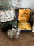 Oude betel box, betel nut, Cambodja lime sniff doosje konijn, Antiek en Kunst, Antiek | Goud en Zilver, Ophalen of Verzenden, Zilver