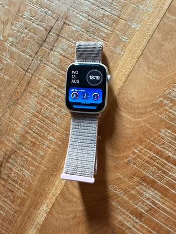 Apple watch serie 8 - 45 mm beschikbaar voor biedingen