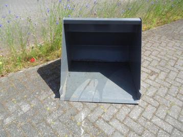 NIEUWE grondbak 95 cm beschikbaar voor biedingen