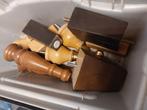 Doos vol met houten en messing poten, Ophalen of Verzenden, Overige kleuren